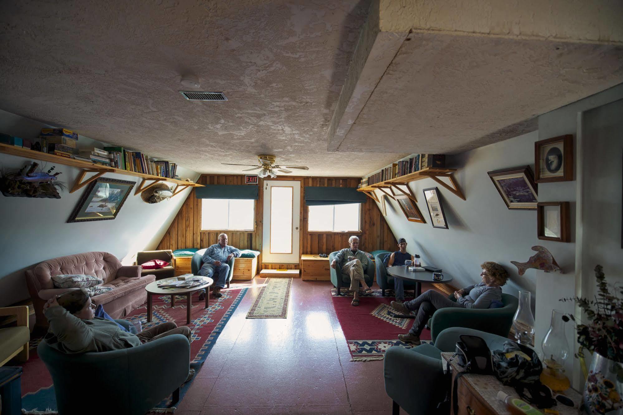 Yellow Dog Lodge, Inc. Yellowknife Luaran gambar