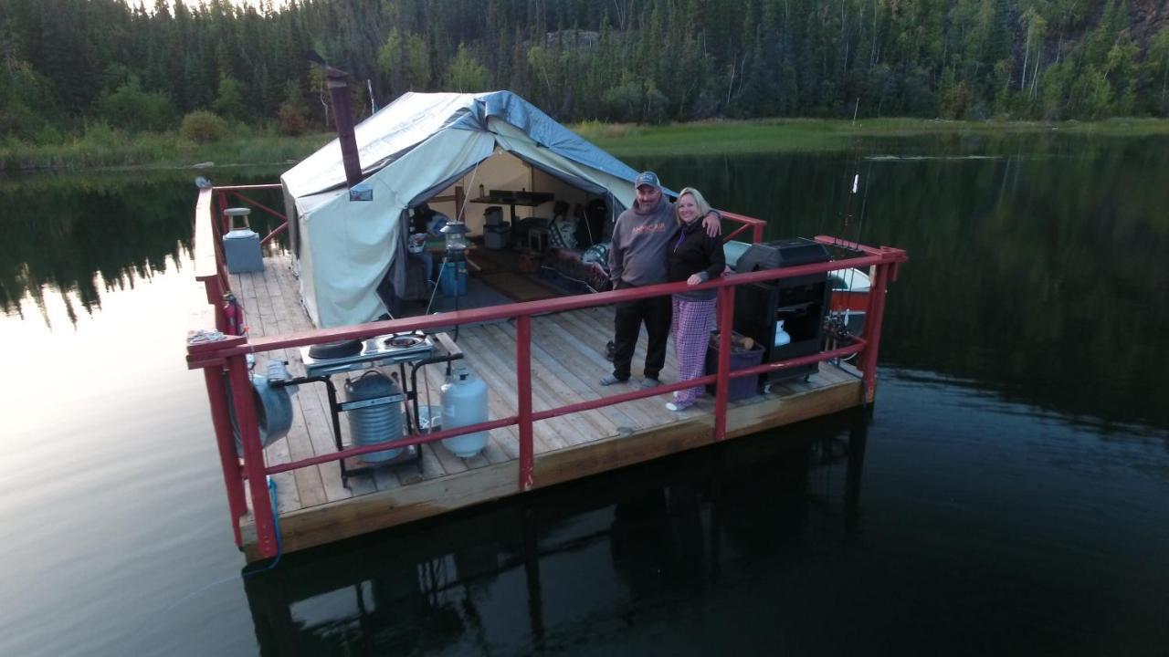 Yellow Dog Lodge, Inc. Yellowknife Luaran gambar